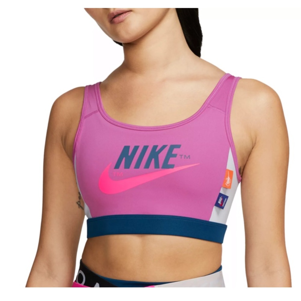 Nike Women’s Medium Support Sports Bra